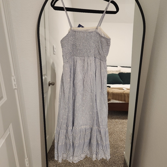 Summer dress - Picture 2 of 5